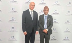 स्वास्थ्यमन्त्री गिरीको स्वीजरल्याण्डका राष्ट्रपतिसँग भेट